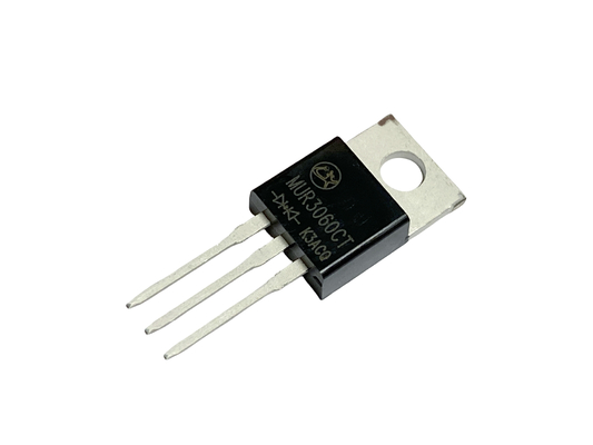 30A600V MUR3060CT TO-220AB 25ns اصلاح کننده های بازیابی فوق العاده سریع برای مدارهای فرکانس بالا