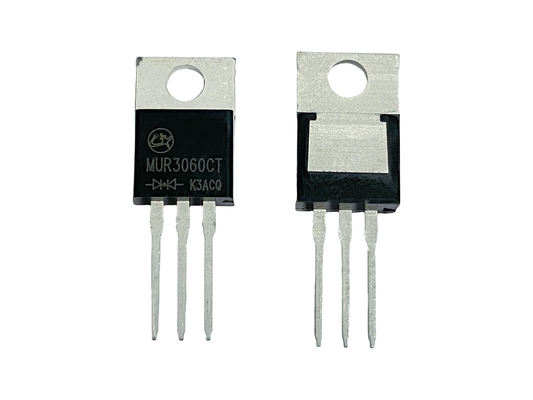 30A600V MUR3060CT TO-220AB 25ns اصلاح کننده های بازیابی فوق العاده سریع برای مدارهای فرکانس بالا